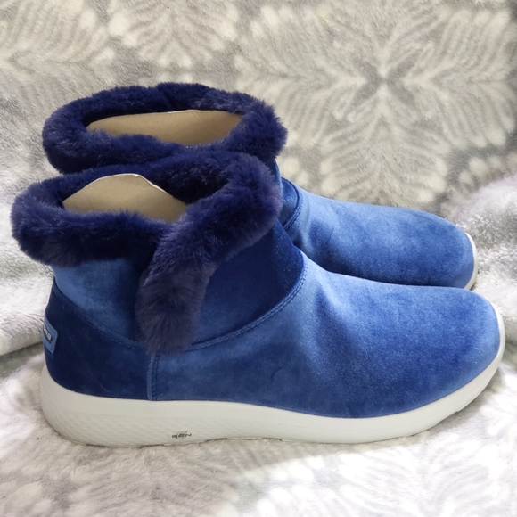 Sketchers Blue Suede Boots - Picture 4 of 7